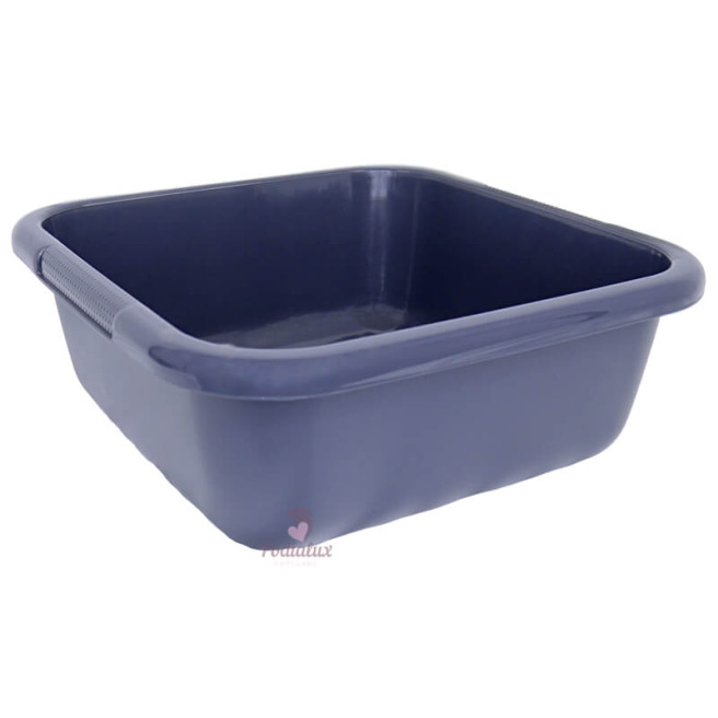 Voetenbad op wieltjes.