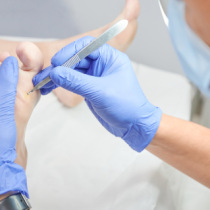 Pourquoi privilégier les articles d’hygiène à usage unique en tant que podologue ? Pourquoi privilégier les articles d’hygiène à usage unique en tant que podologue ?