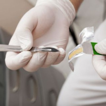 Wat zijn de verschillende soorten messen beschikbaar en hun gebruik in podologie? Wat zijn de verschillende soorten messen beschikbaar en hun gebruik in podologie?