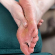 What equipment and products should be used to treat foot corns and calluses in podiatry? What equipment and products should be used to treat foot corns and calluses in podiatry?